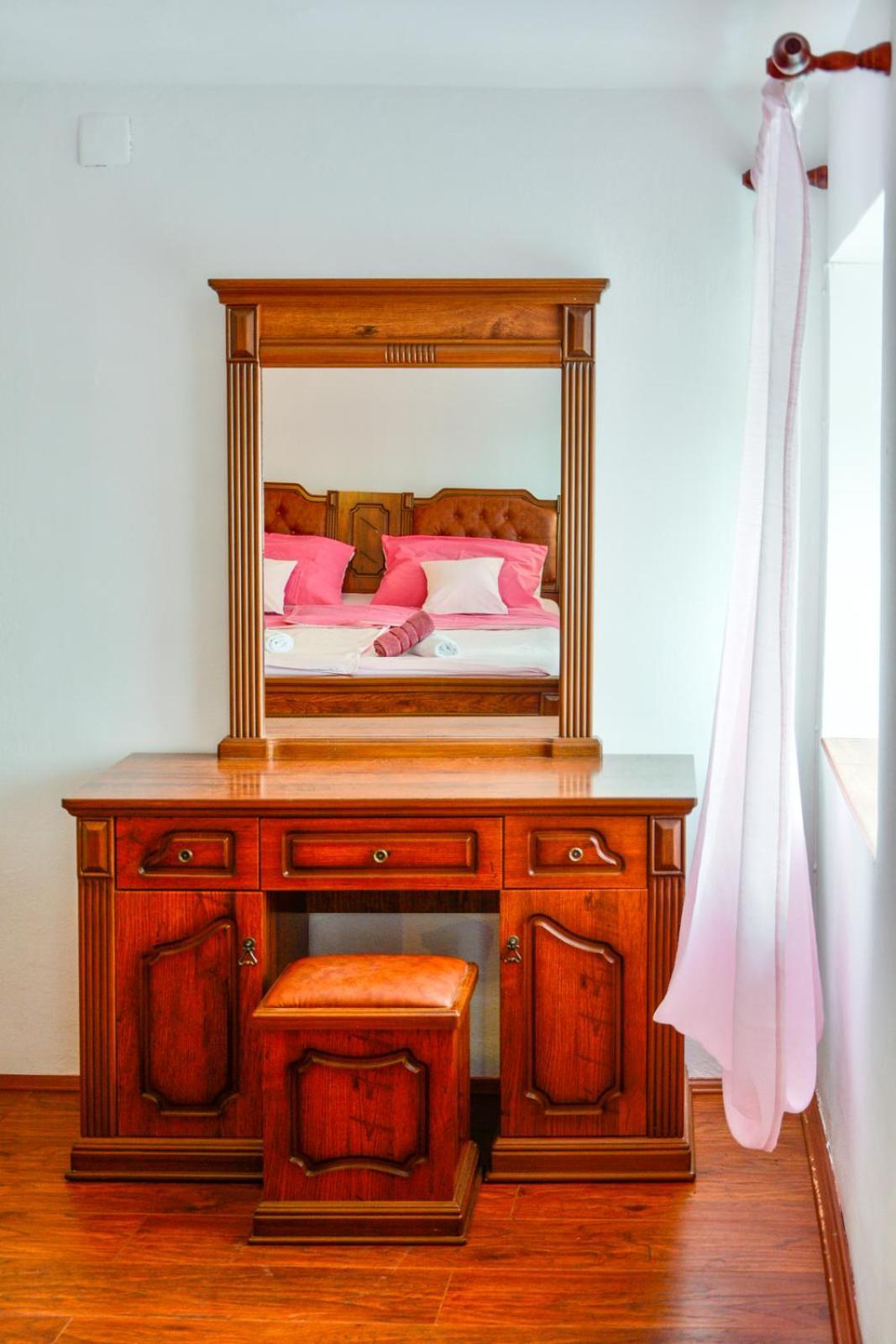 Vacation Home Tea เซนญ์ ภายนอก รูปภาพ